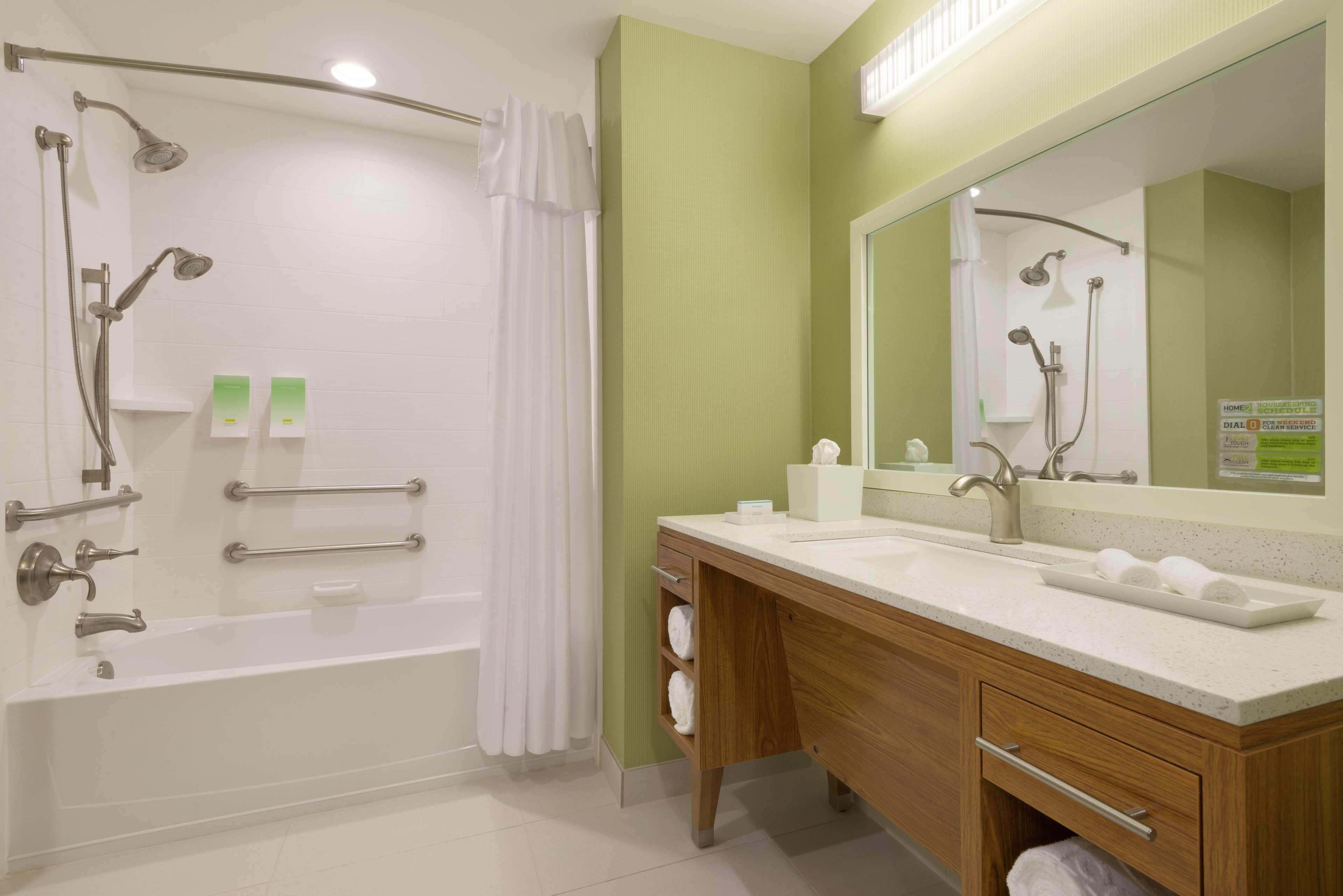 โฮม 2 สวีท บาย ฮิลตัน แทลลาแฮสซี สเตท แคปิตอล Hotel ภายนอก รูปภาพ